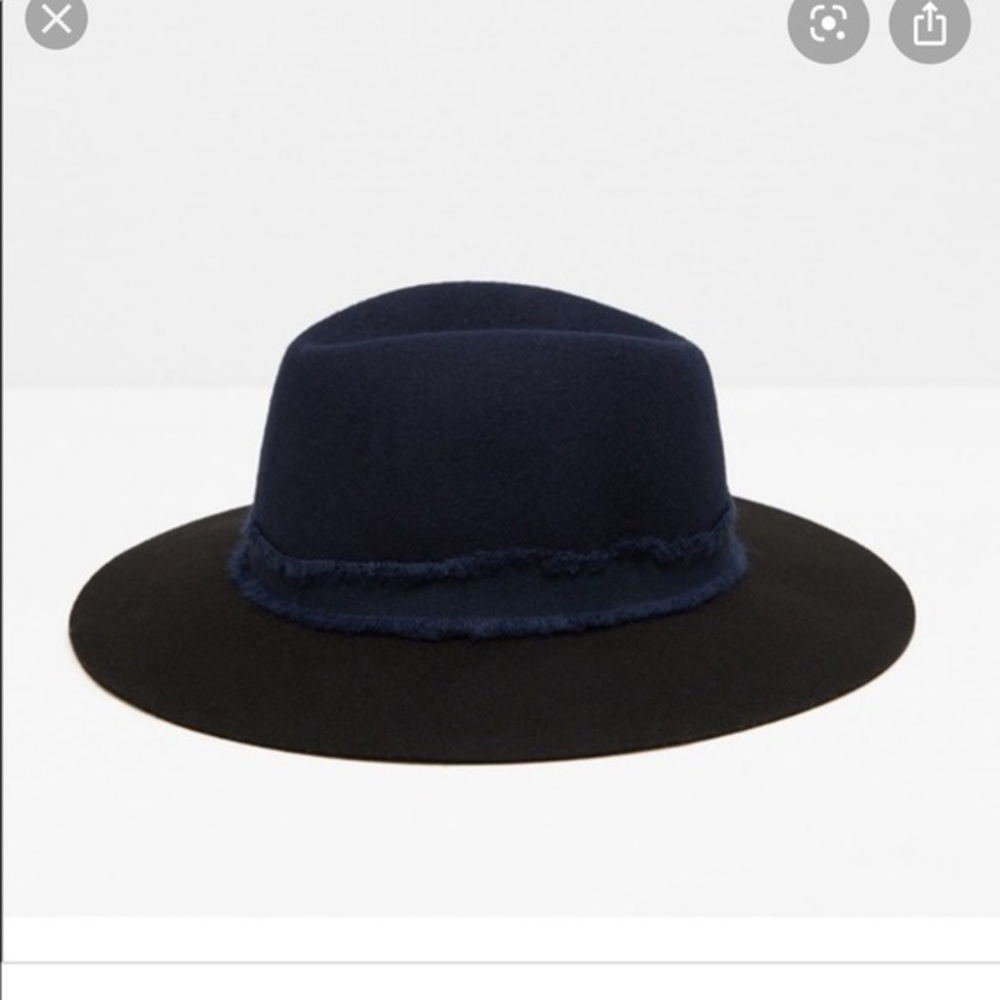 Brand NEW ZARA two toned hat with a wide ribbon